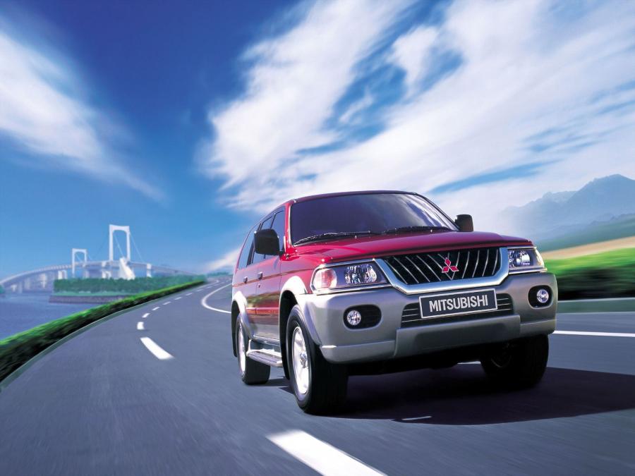  Mitsubishi Pajero Sport 1999 года  (фото 5 из 15)